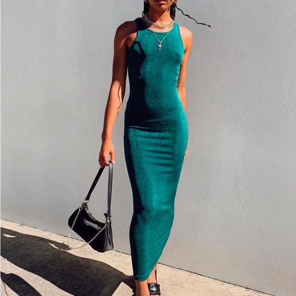LIONESS- EVERLAST DRESS IN FORREST GREEN - Picture 3 of 5